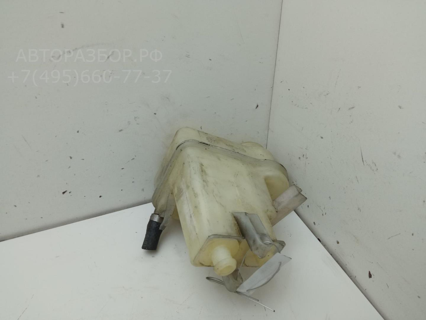 Бачок главного тормозного цилиндра