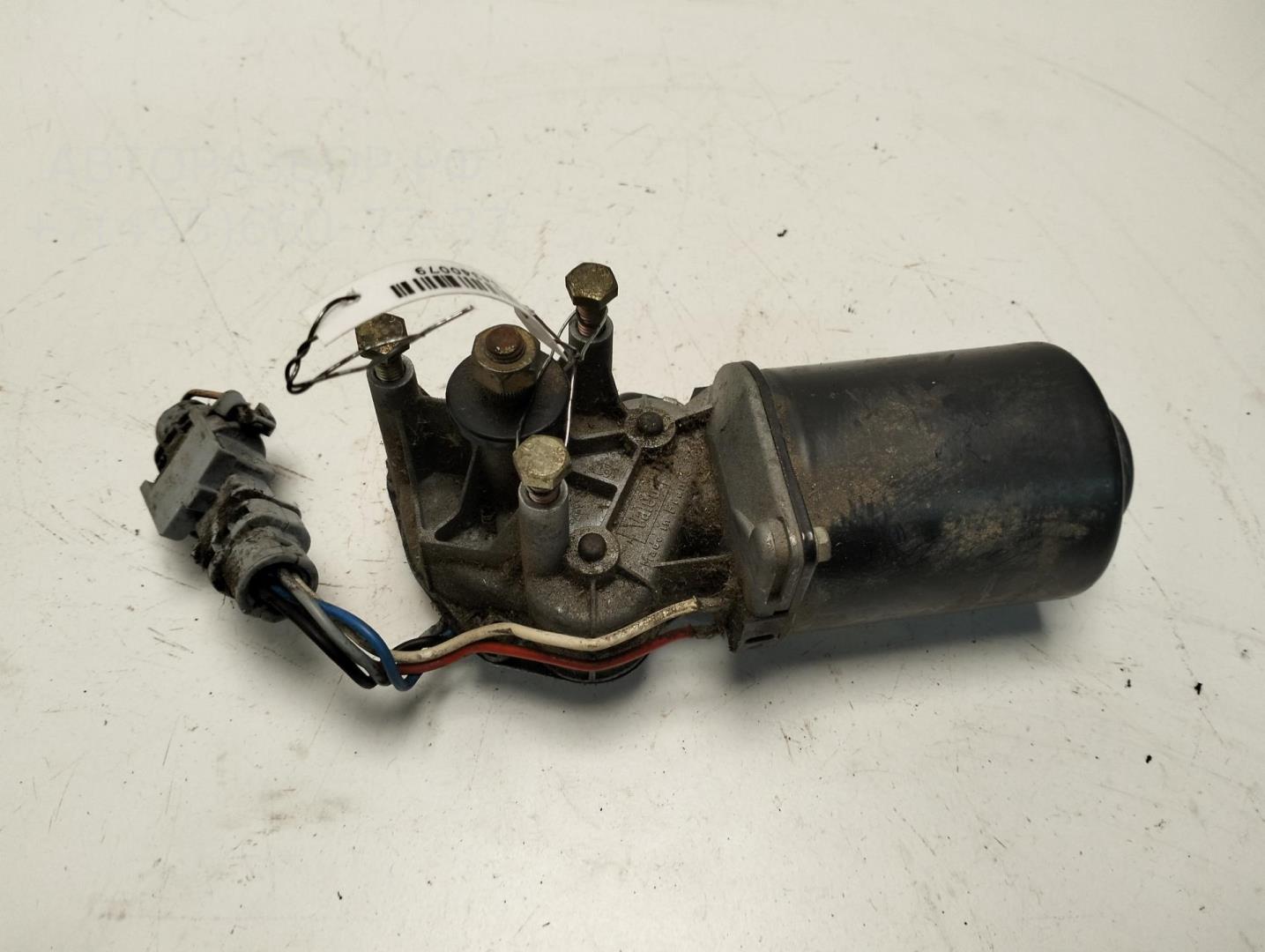 Моторчик стеклоочистителя передний