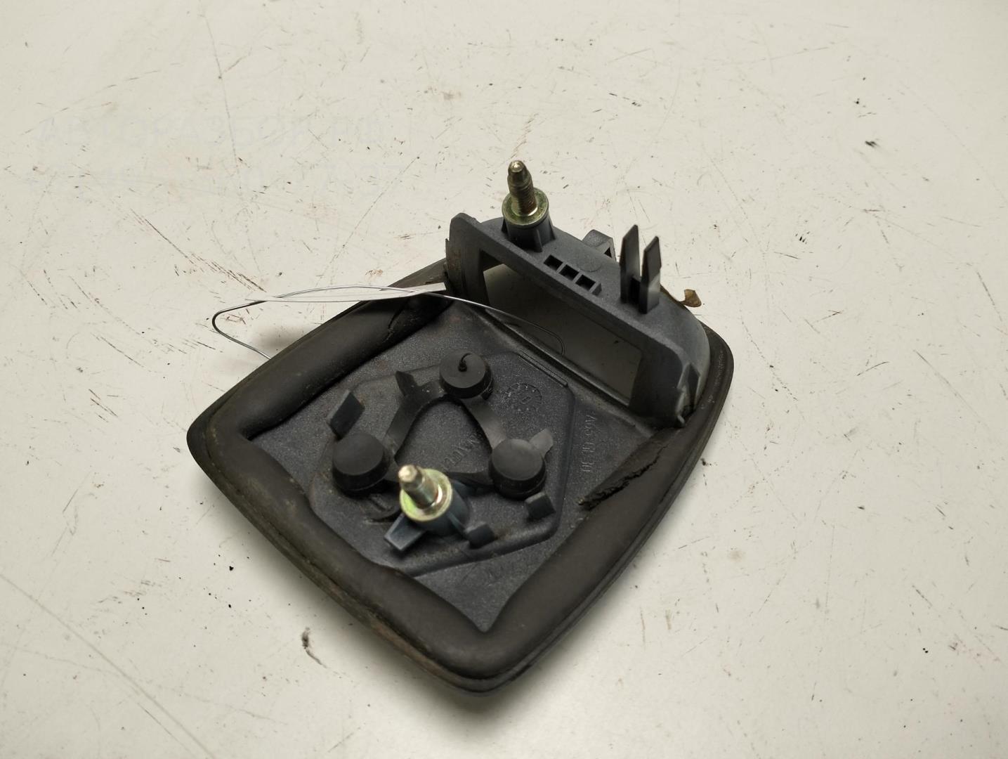 Ручка двери багажника наружная