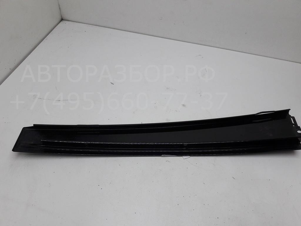 Накладка двери задней левой