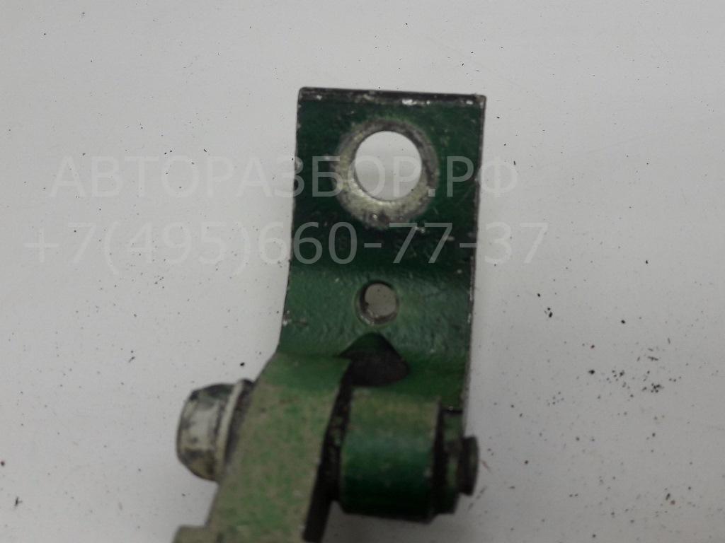 Петля двери