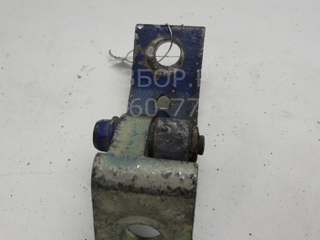 Петля двери