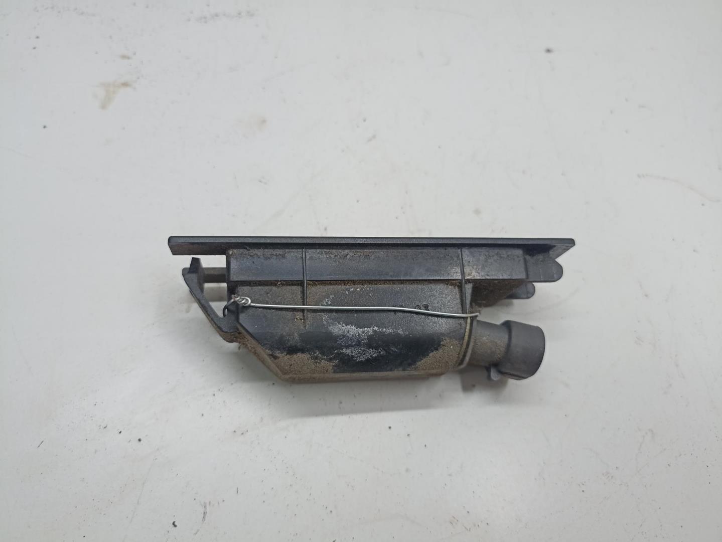 Фонарь подсветки номера