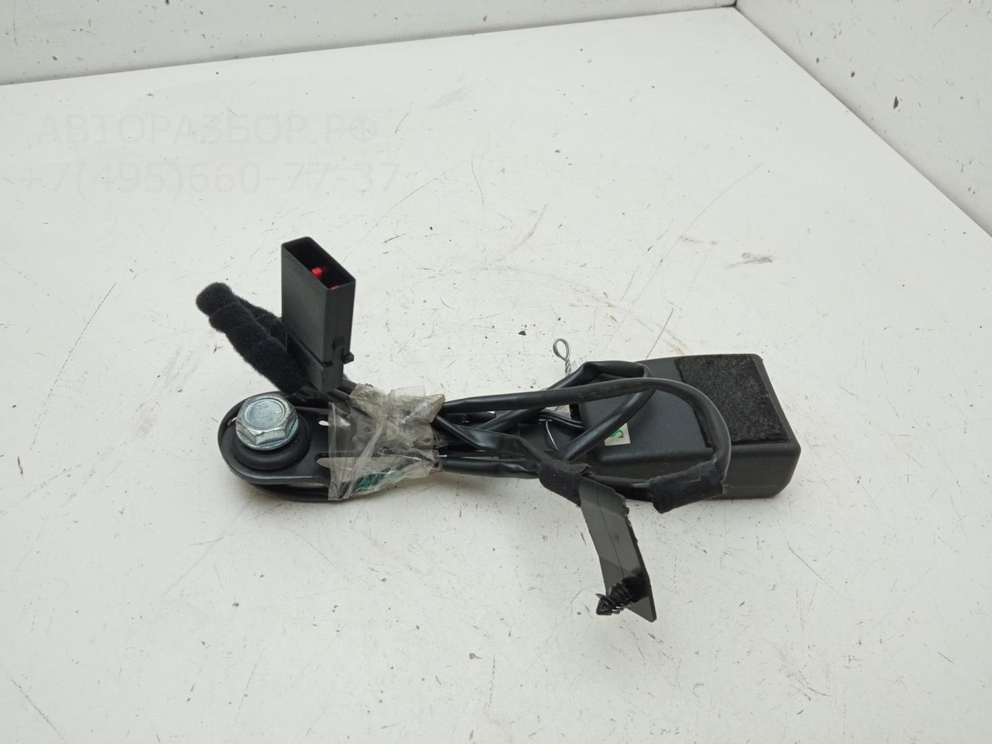 Ответная часть ремня безопасности