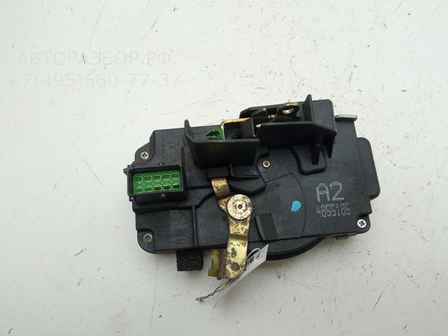 Замок двери передней правой