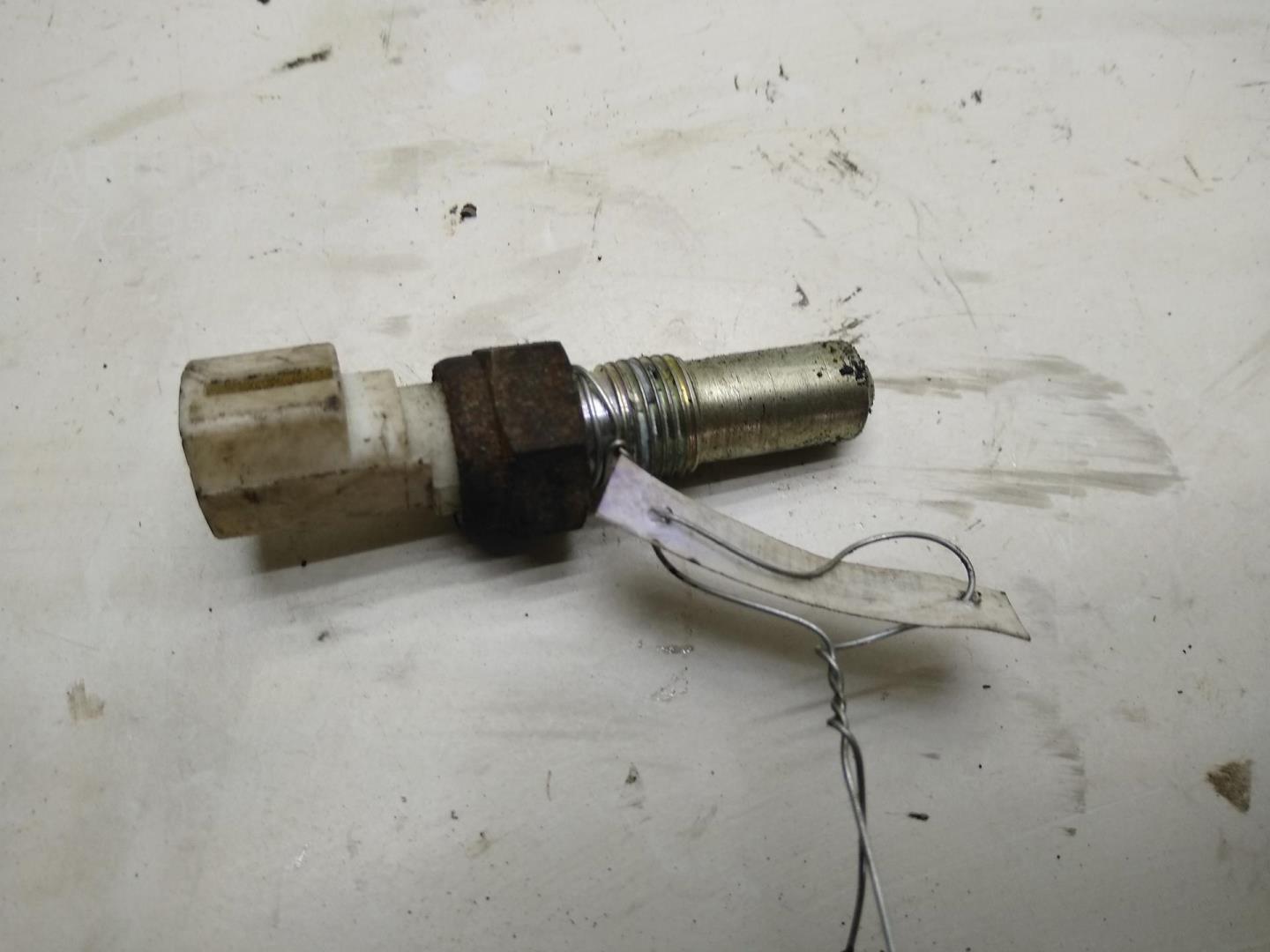 Датчик включения заднего хода