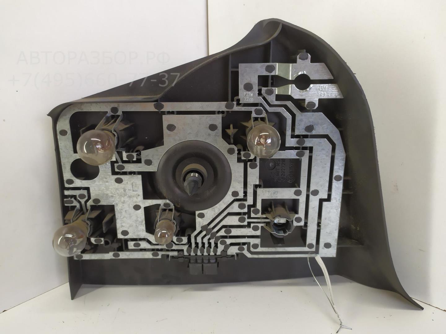 Плата заднего фонаря левого