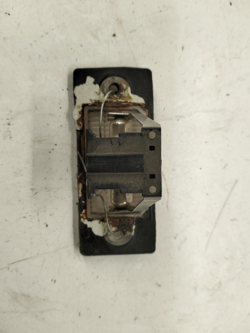 Фонарь подсветки номера