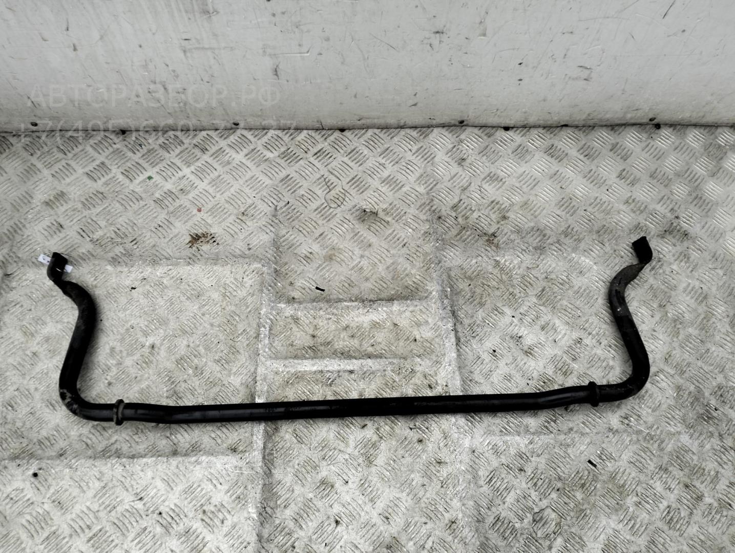 Стабилизатор передний