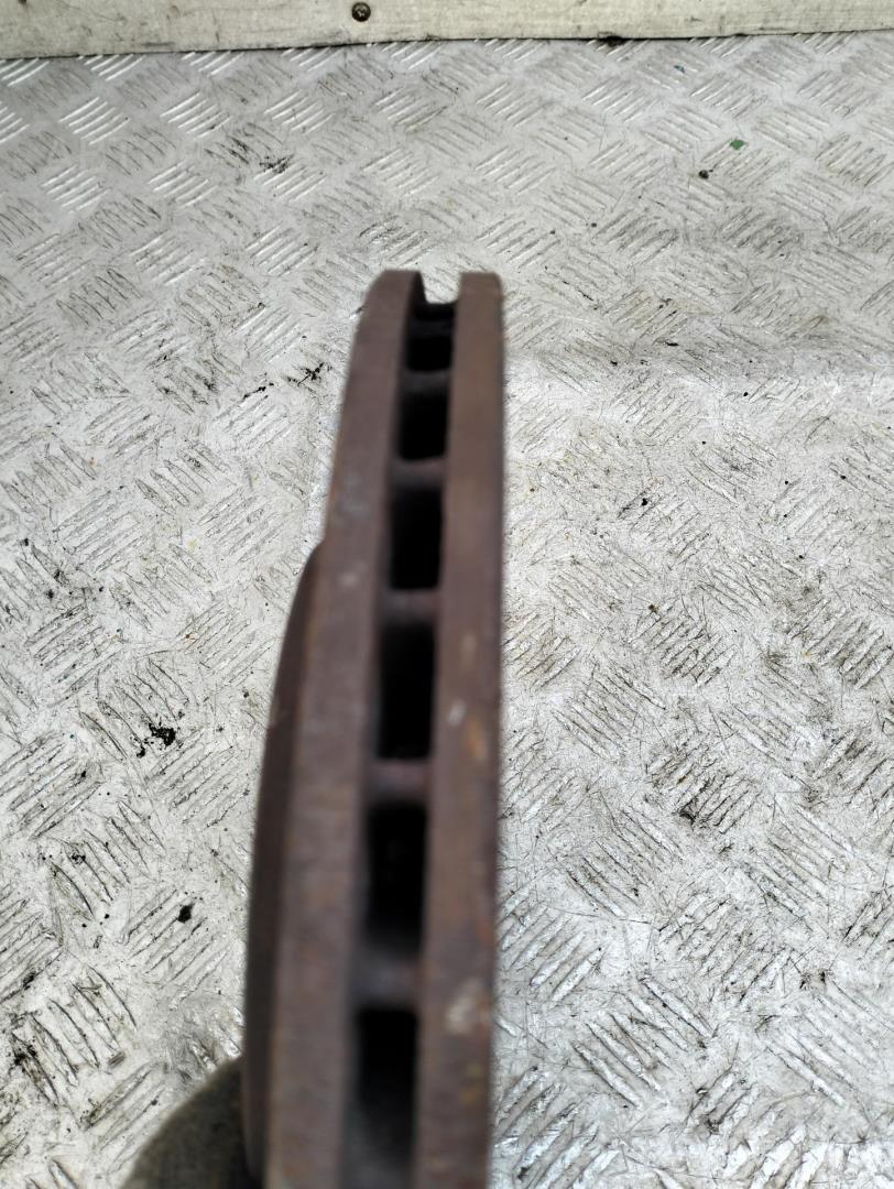 Диск тормозной передний вентилируемый