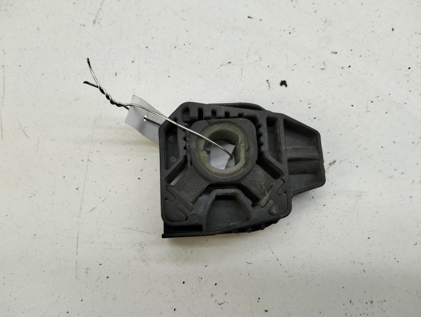 Кронштейн радиатора