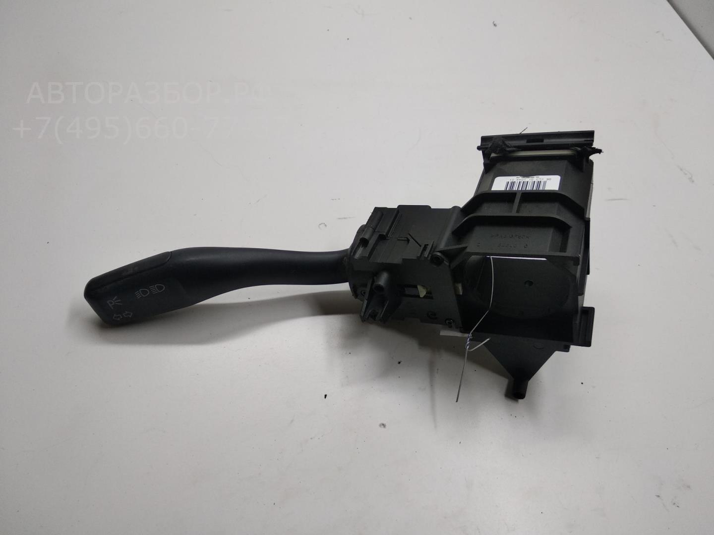 Переключатель поворотов подрулевой