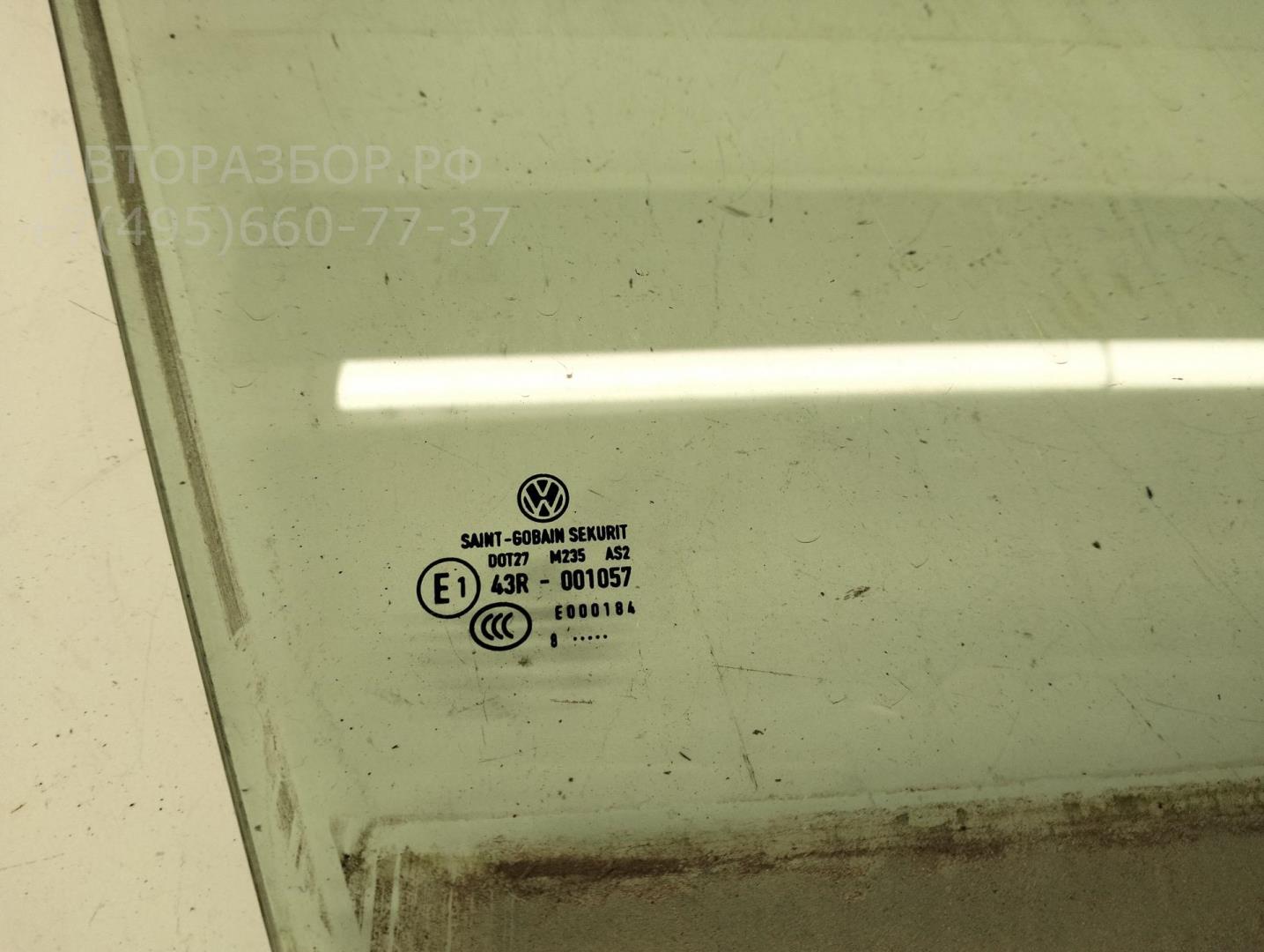 Стекло двери передней правой