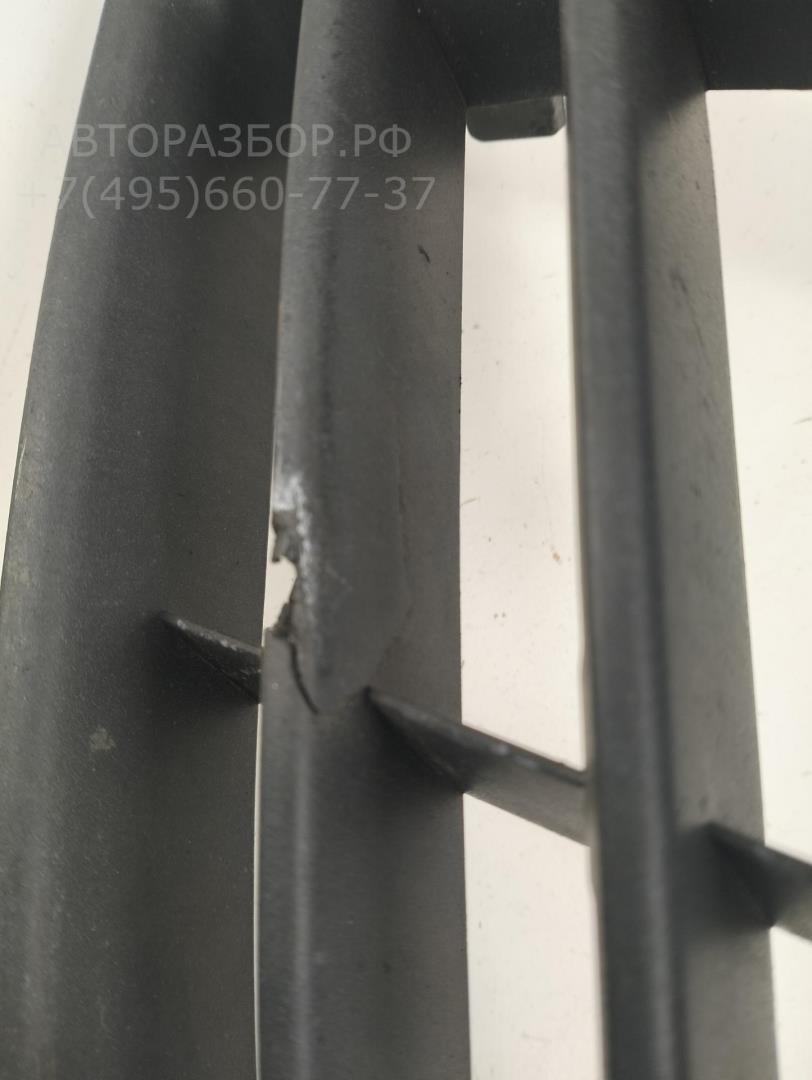 Решетка в бампер левая