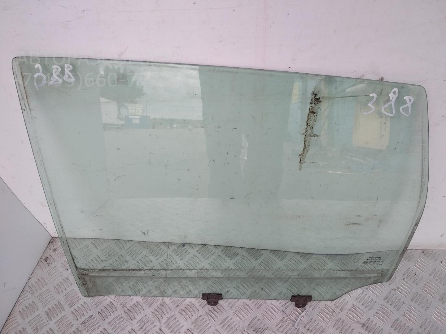 Стекло двери задней левой