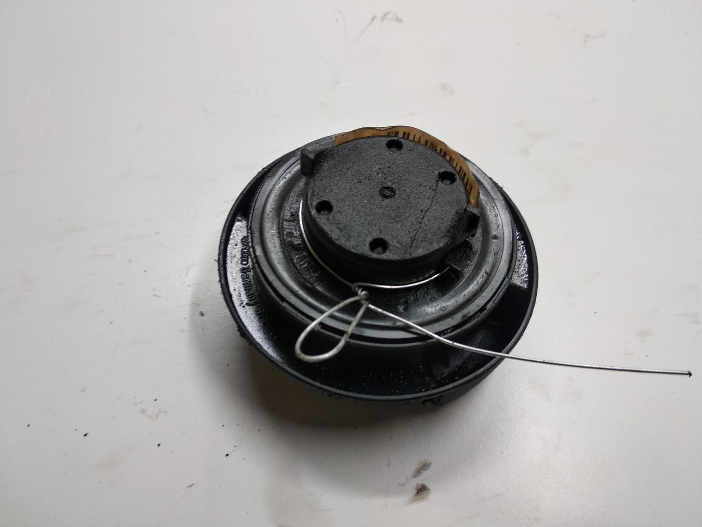 Крышка маслозаливной горловины