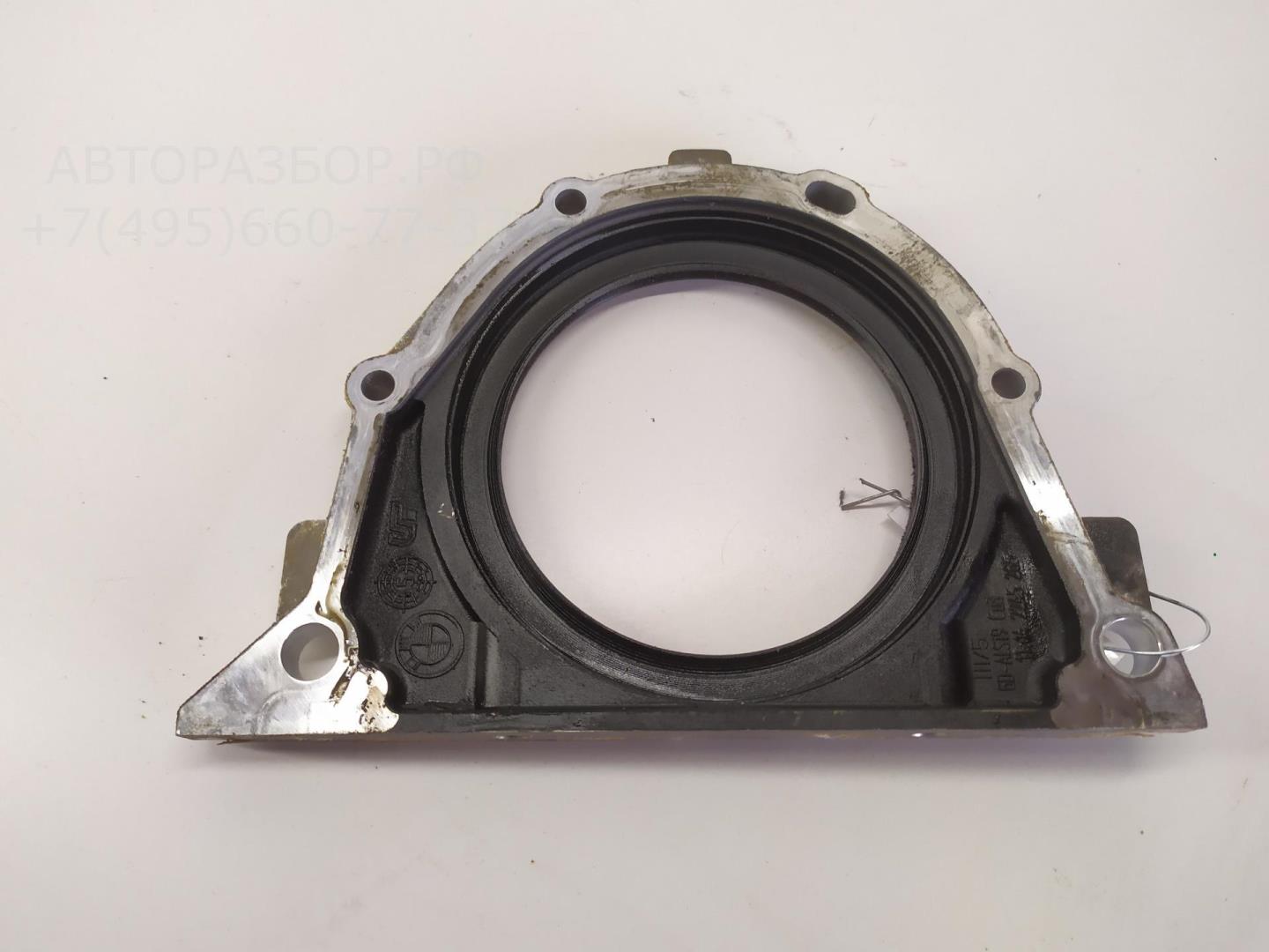 Крышка двигателя