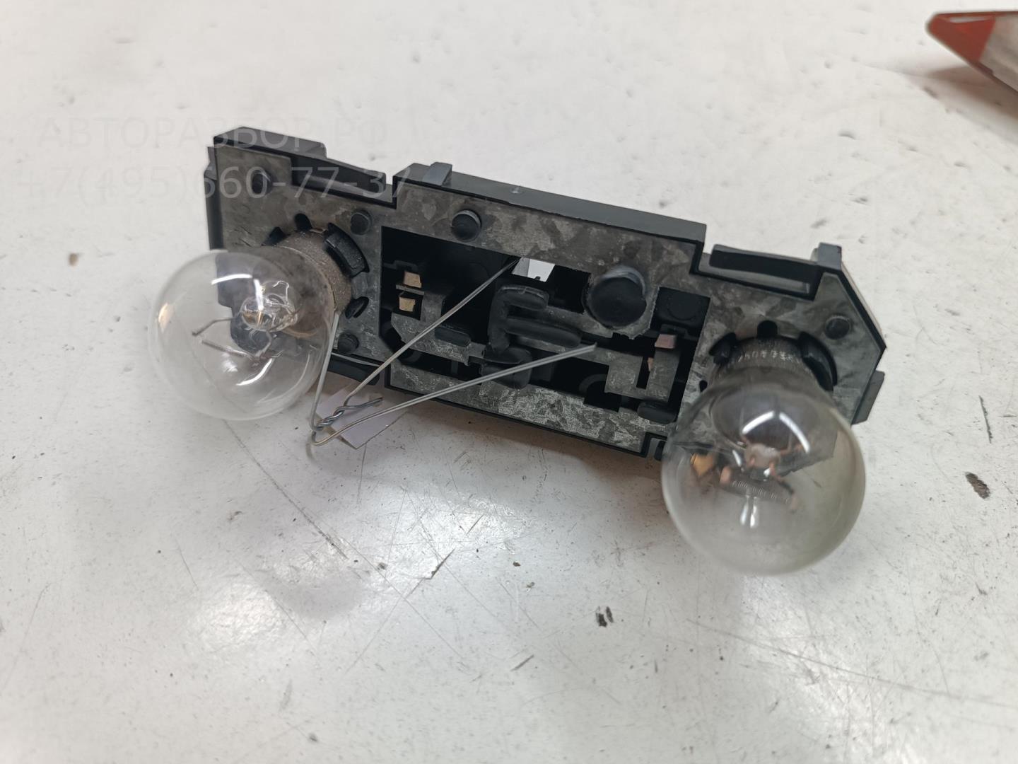 Плата заднего фонаря правого