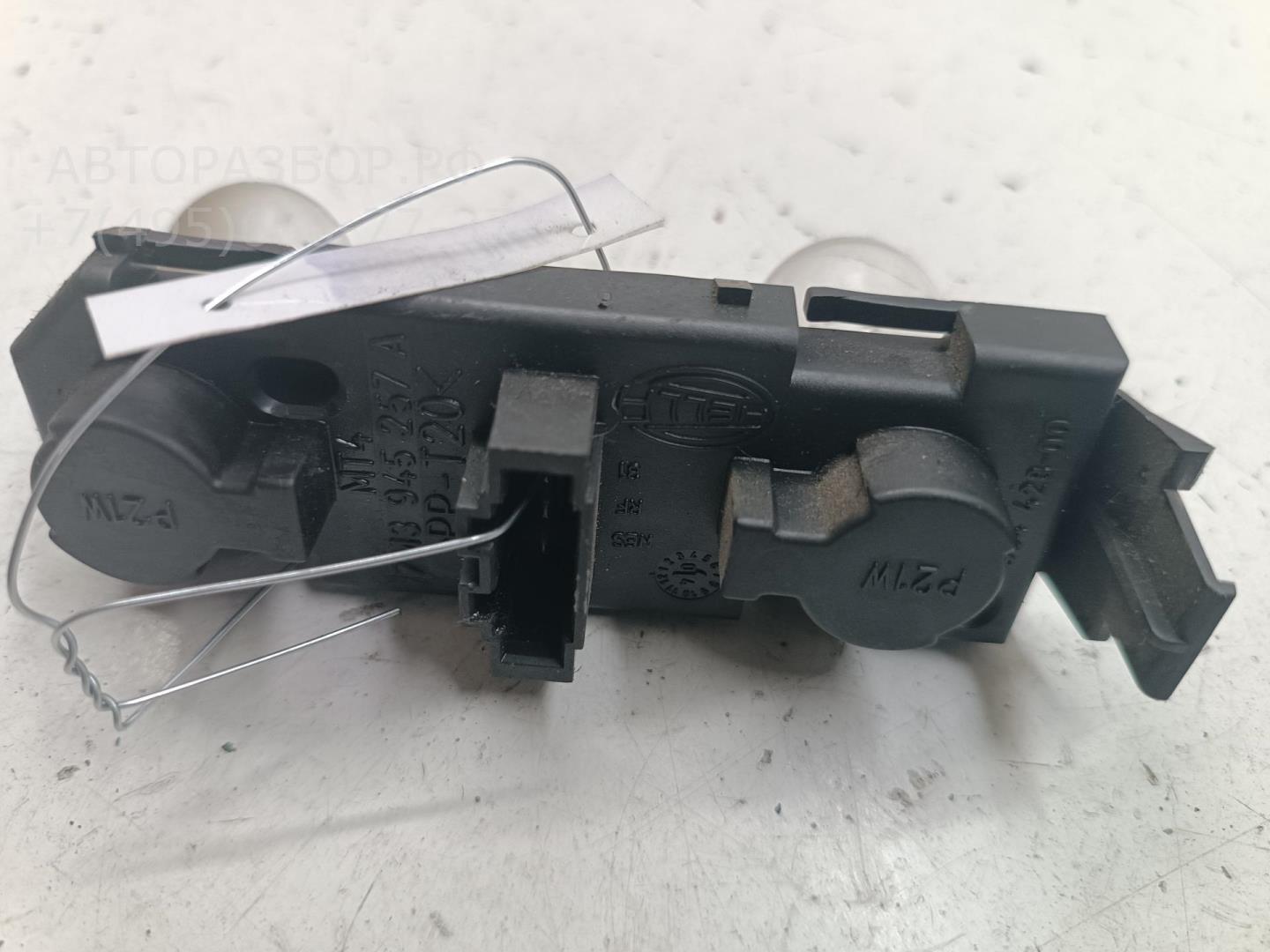 Плата заднего фонаря правого