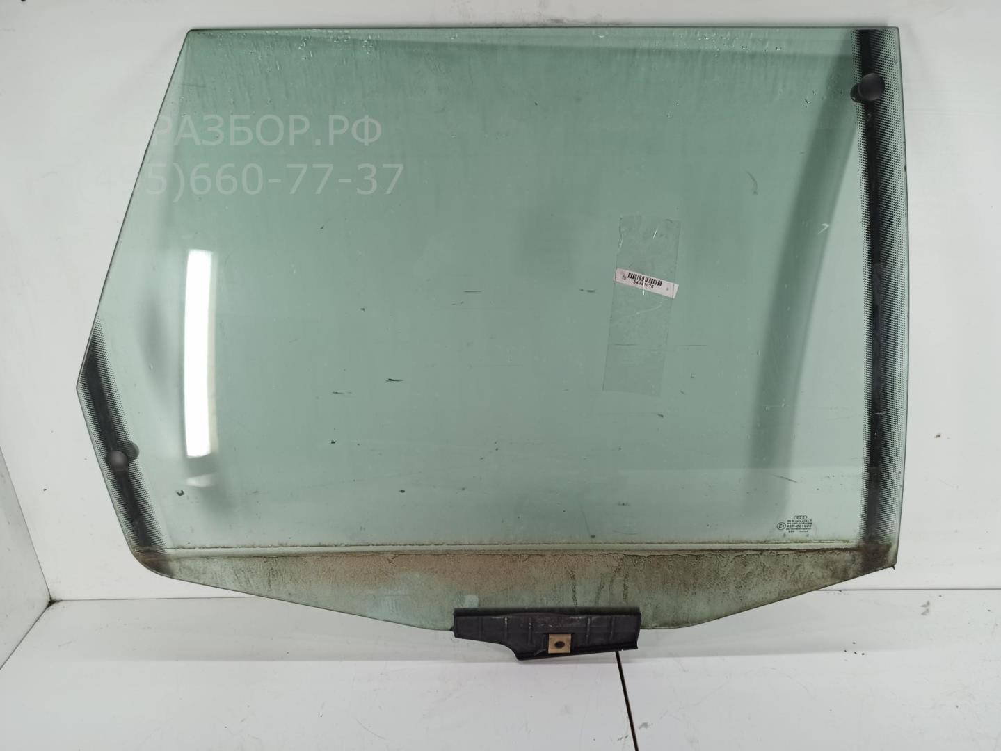 Стекло двери задней правой