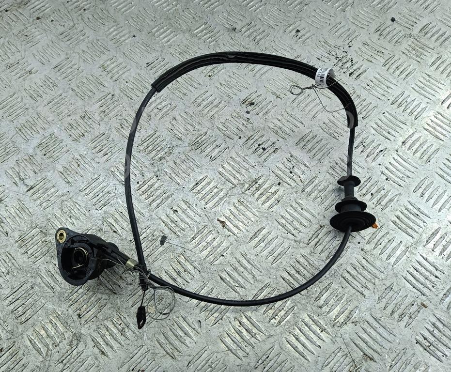 Трос открывания капота