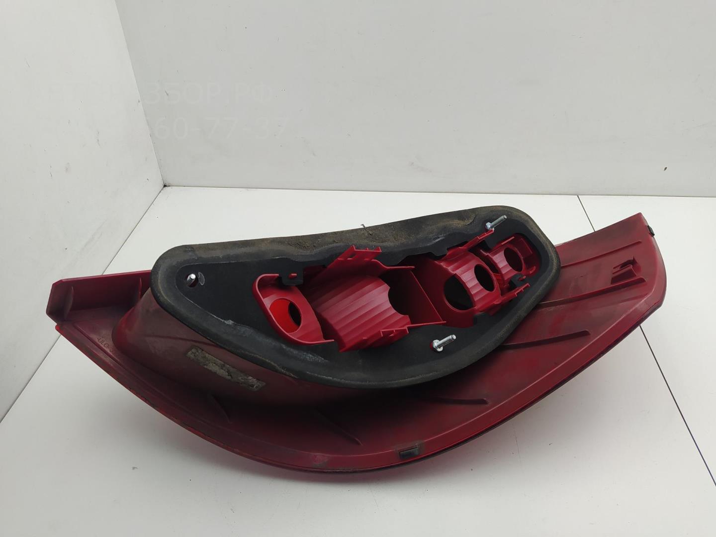 Фонарь задний левый