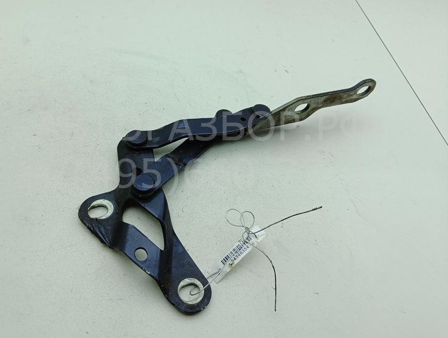 Петля капота правая