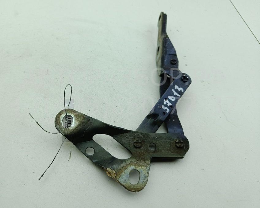 Петля капота правая