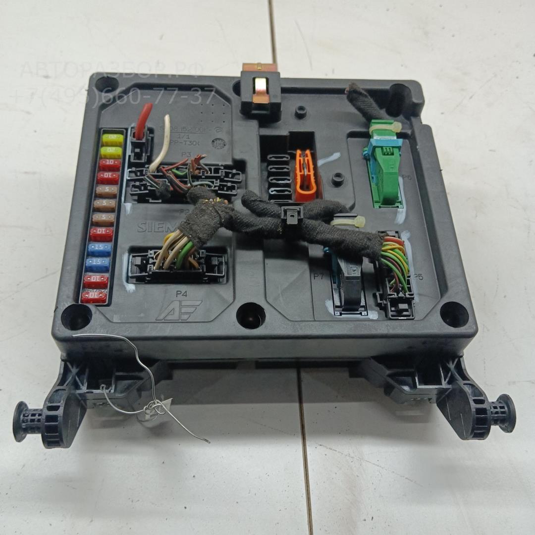 Блок предохранителей