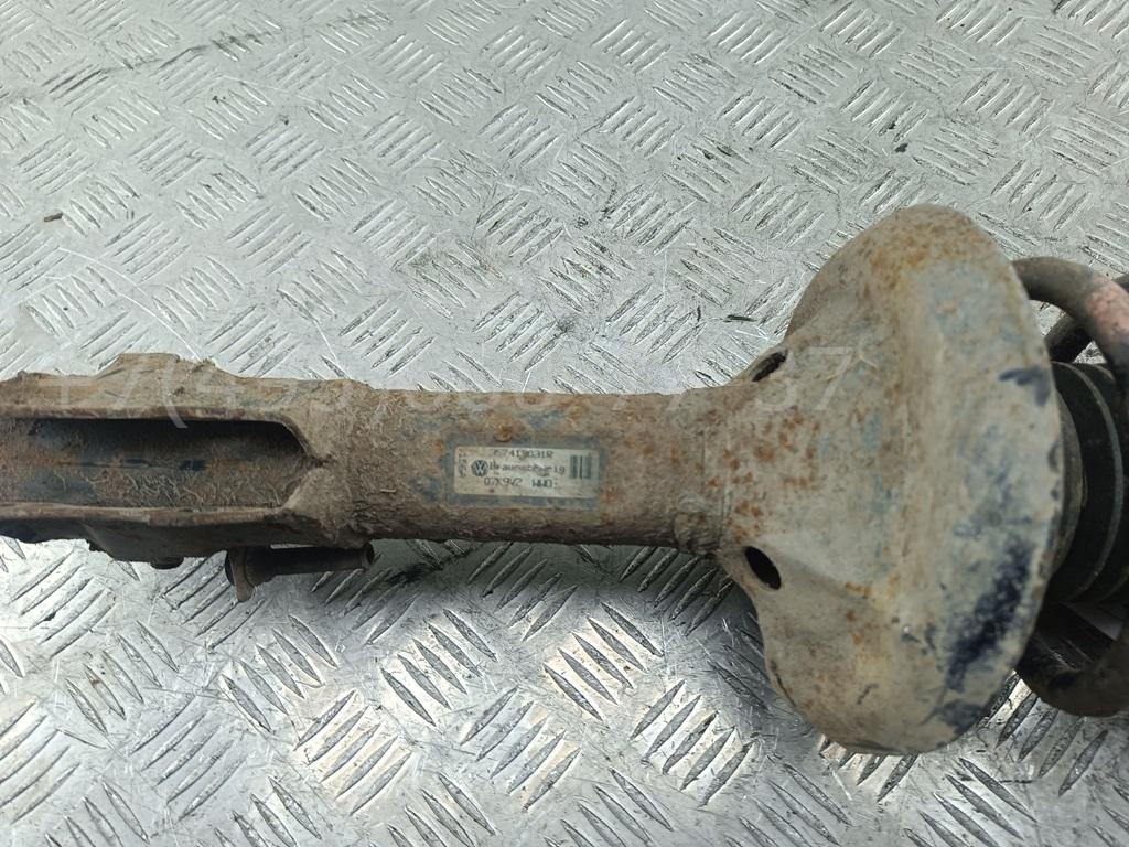 Амортизатор передний правый