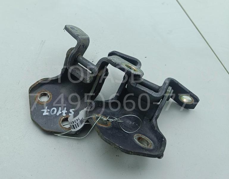 Петля двери