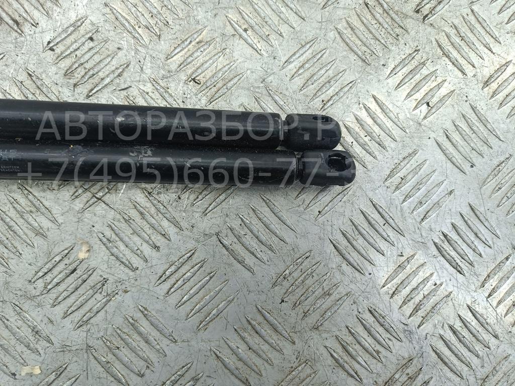 Амортизатор крышки багажника