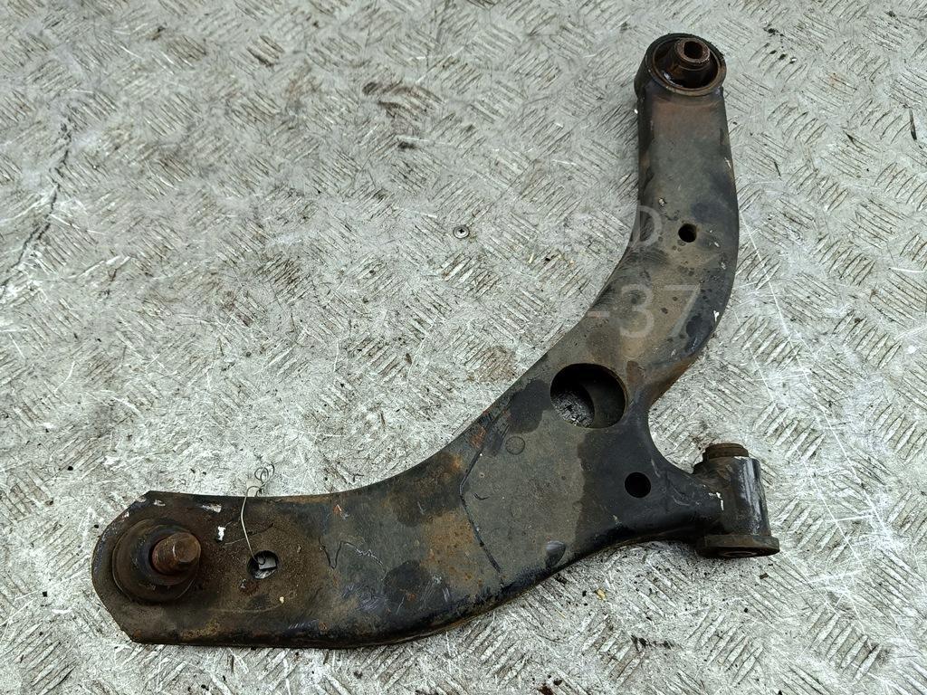 Рычаг передний правый