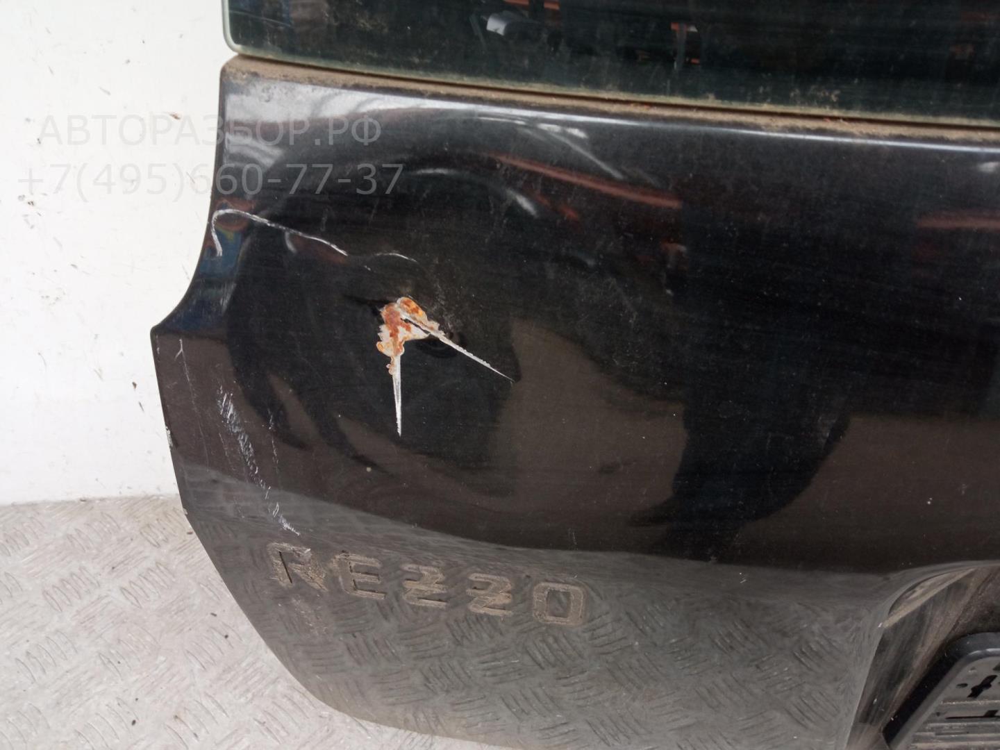 Дверь багажника