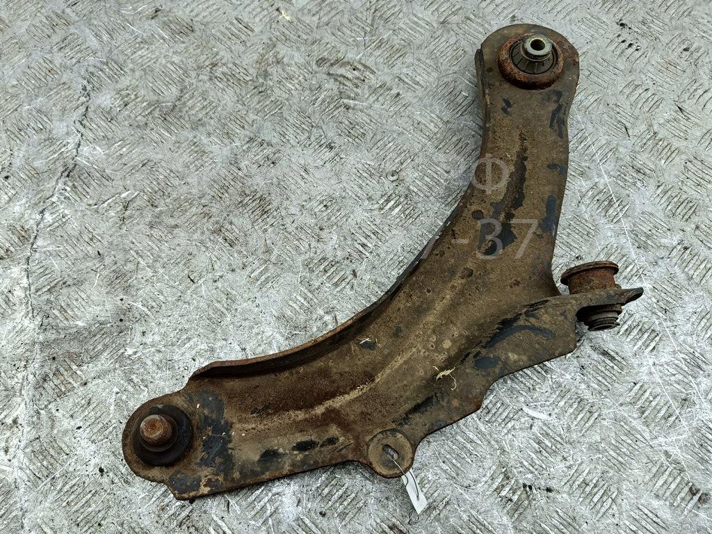 Рычаг передний правый