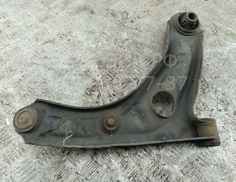 Рычаг передний левый