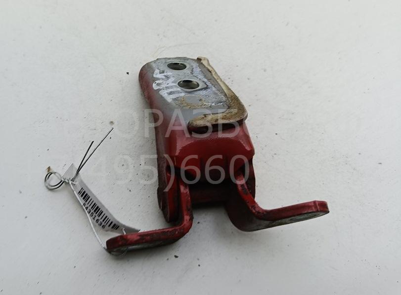 Петля двери