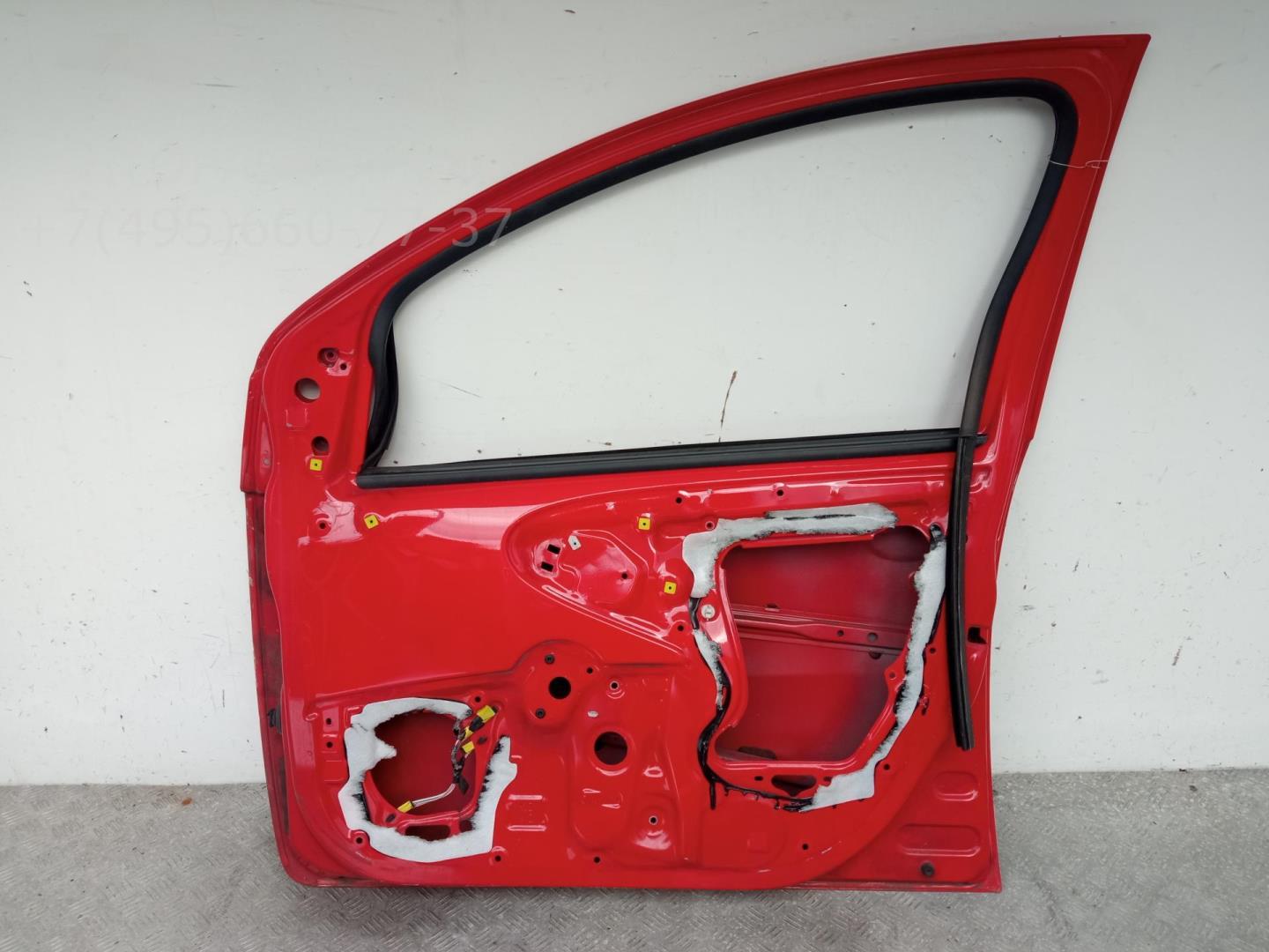 Дверь передняя правая