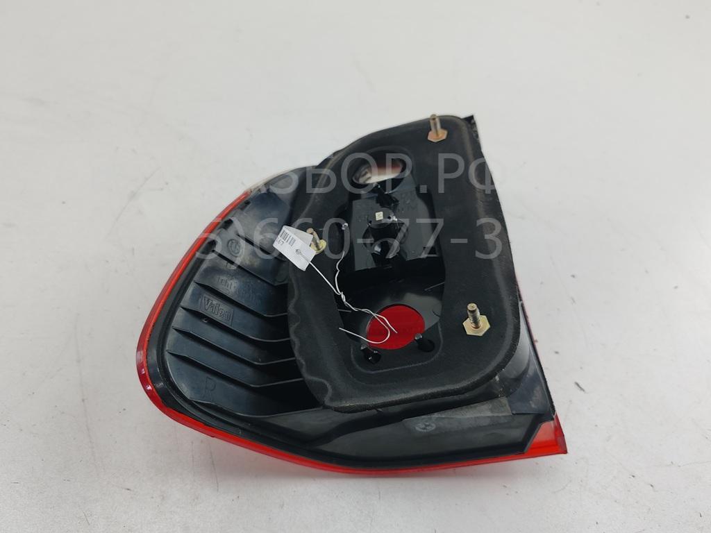 Фонарь задний правый