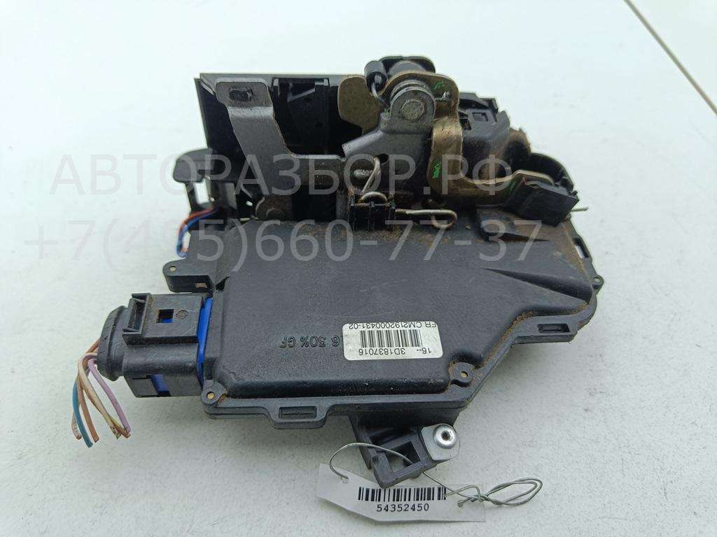 Замок двери передней правой