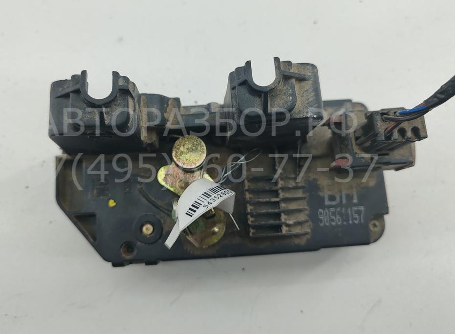 Замок двери задней левой