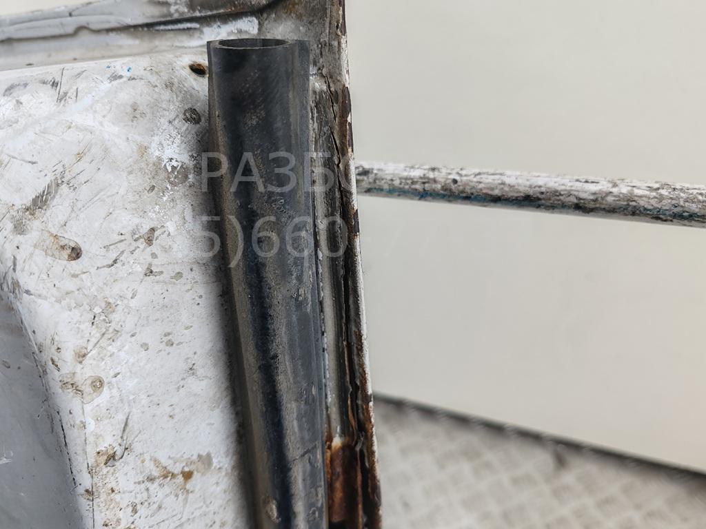 Дверь багажника правая