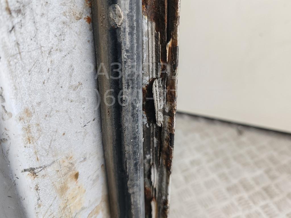 Дверь багажника правая