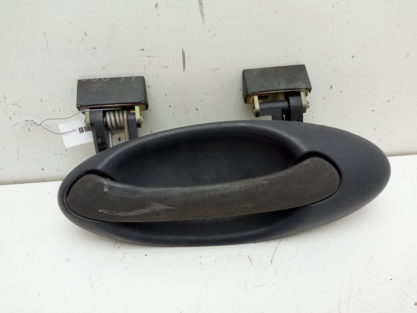 Ручка двери задней наружная левая