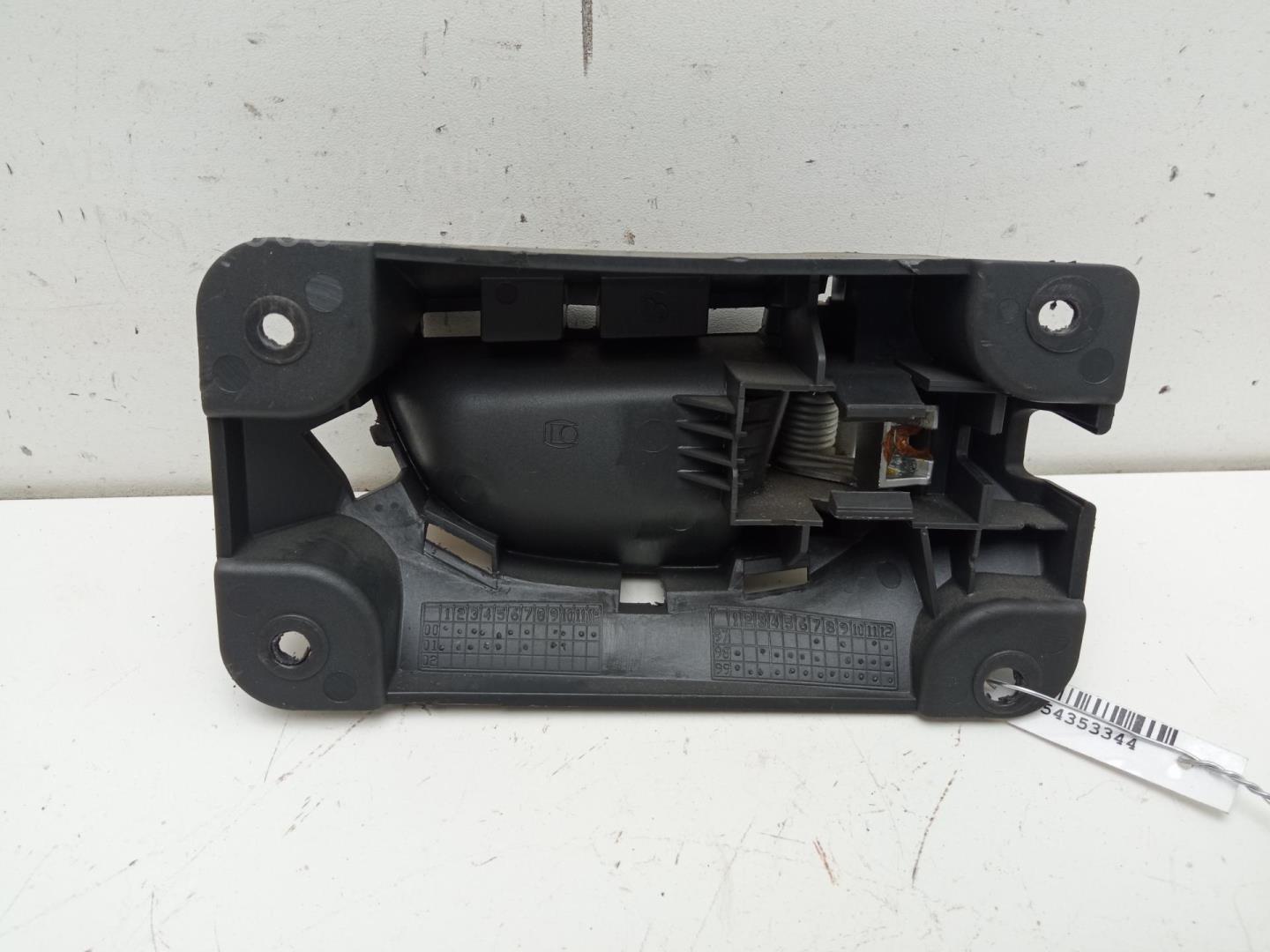 Ручка двери передней внутренняя левая