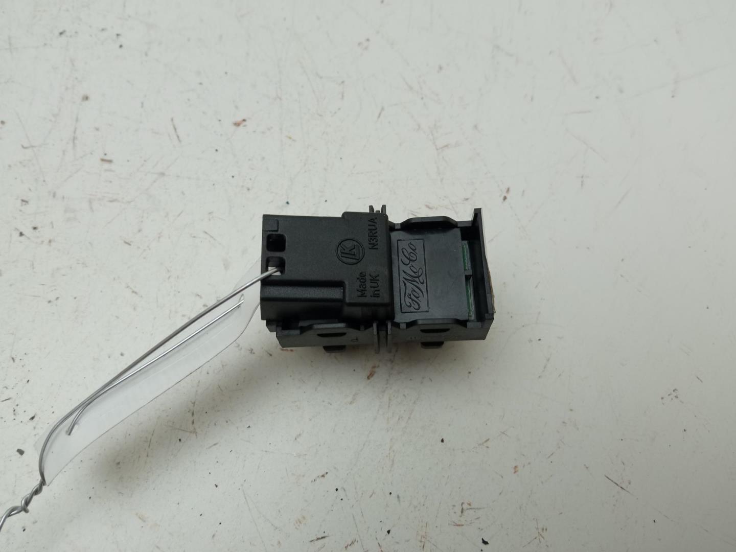 Кнопка центрального замка