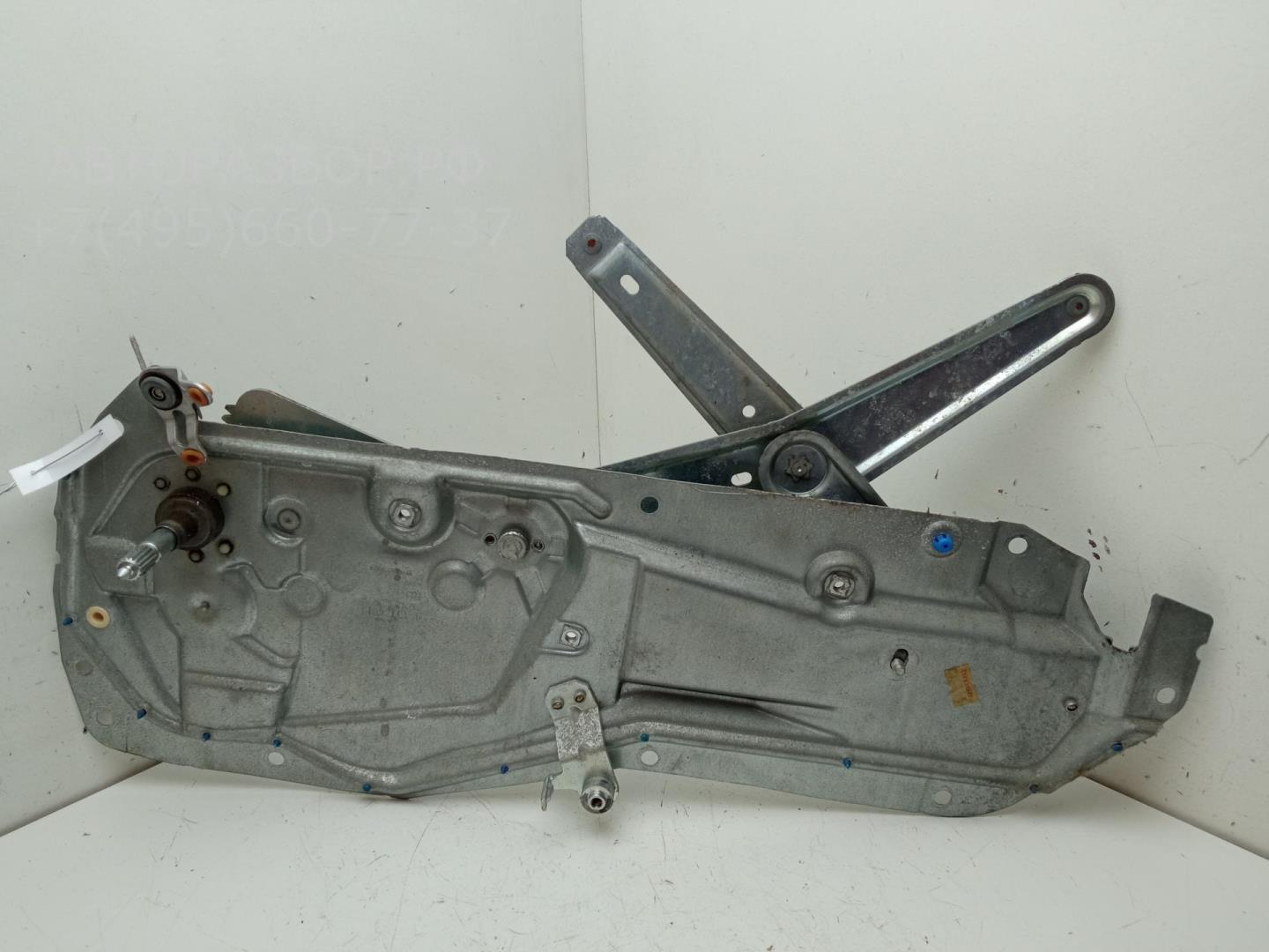 Стеклоподъемник механ. задний правый