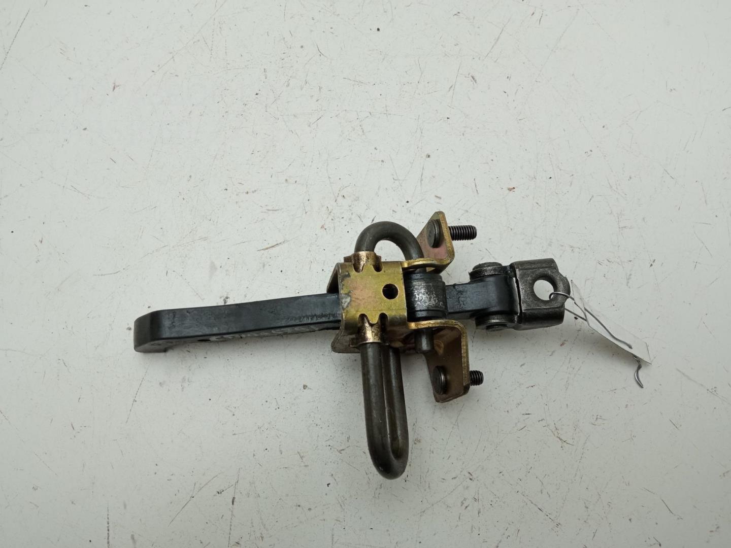 Ограничитель двери