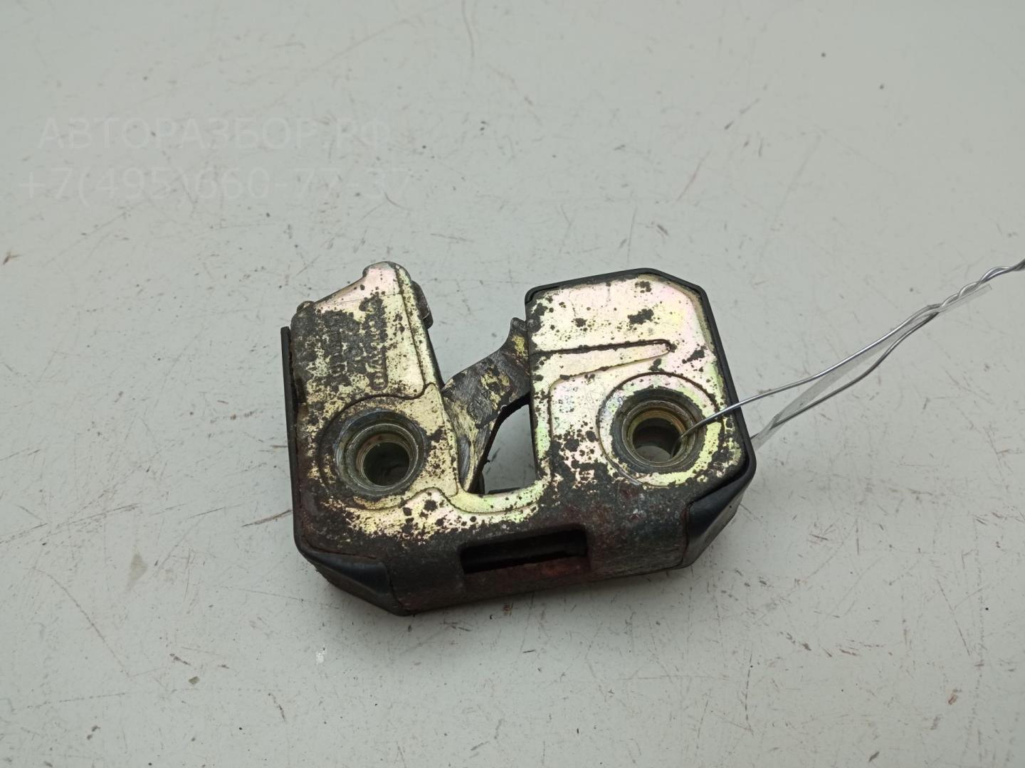 Замок двери задней правой