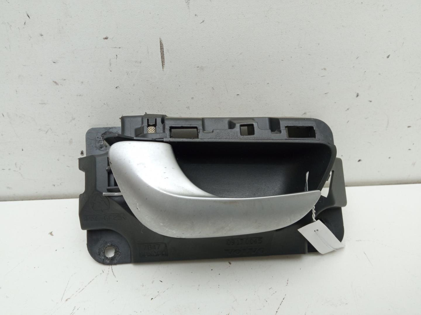 Ручка двери передней внутренняя левая